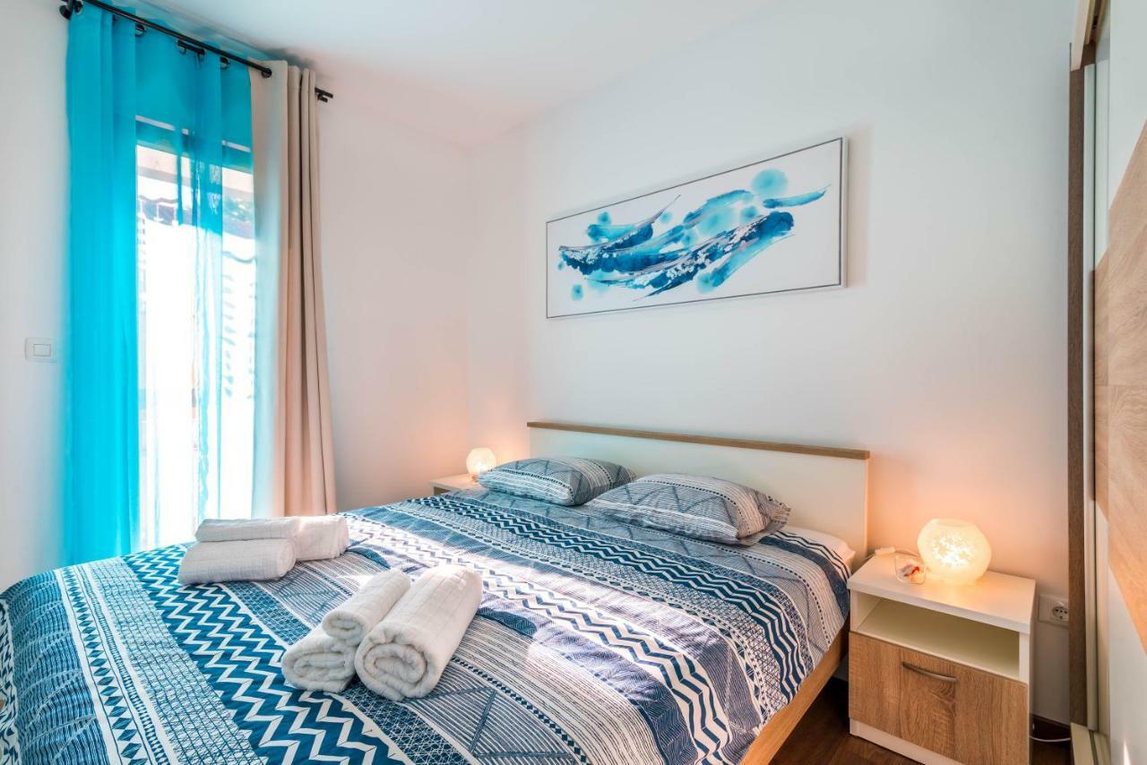 Market Apartment