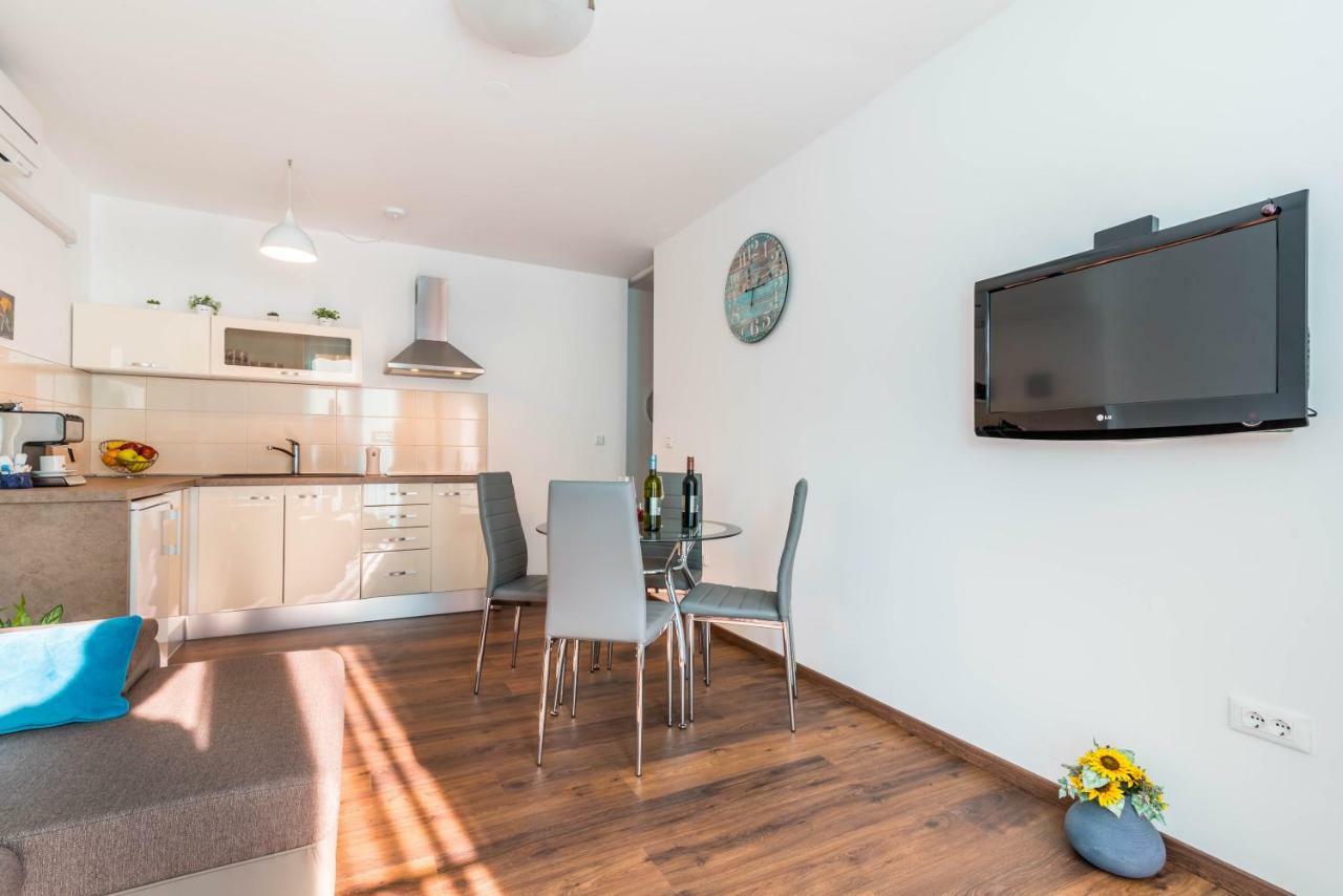 Apartment Market Pula